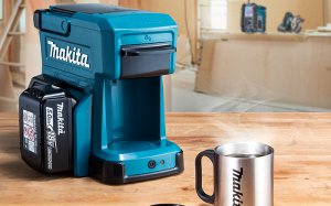 Cafeteira A Bateria LXT/CXT DCM501Z Sem Bateria Makita