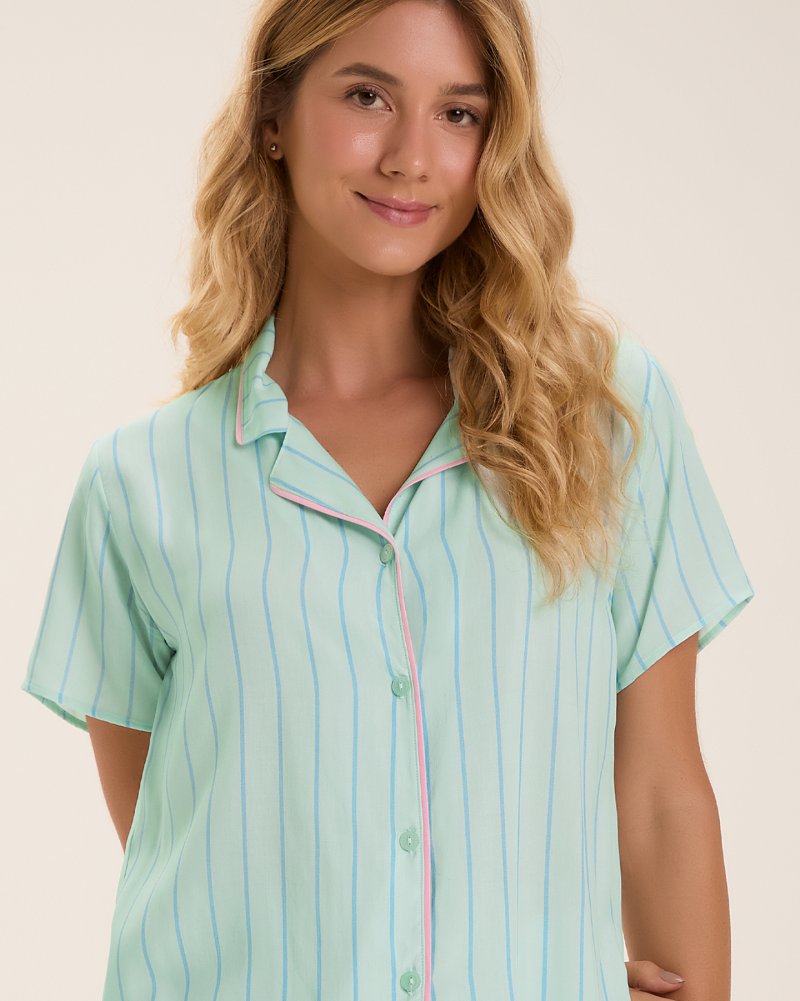 Pijama Feminino Americano Manga Curta Com Shorts