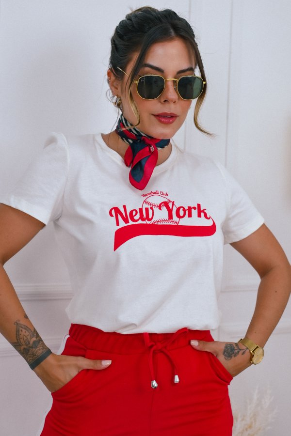 T-SHIRT FEMININA VALENTINA