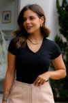 BLUSA FEMININA DE RIBANA CLEO PRETO